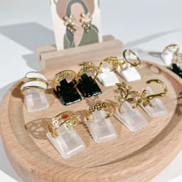 Wholesale Mini Display Rack Ring Plastic Clip Jewelry Display Bracket Home Ring Display Props