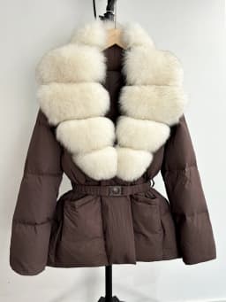 2025 Newest Winter Real Natural Huge Fox Fur Puffer Jacket Women Thicken Warm Belted 90% White Duck Down Coat Waterproof Parka
