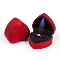 Luxury Heart-Shaped LED Light Wedding Ring Box With Display Storage Jewelry Decoration Box Ring Pendant Bag Birthday Gift