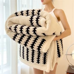 Warm Flannel Autumn Winter Blanket Super Soft Fluffy Queen Blanket Single Double Cozy Skin-friendly Multifunctional Nap Blanket