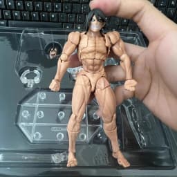 Attack on Titan Figure Revoltech The Armored Titan Action Figures Amazing Yamaguchi Yoroi no Kyojin Reiner Braun PVC Model Toys