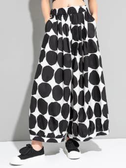 [EAM] High Elastic Waist Black Dot Printed Long Wide Leg Trousers New Loose Fit Pants Women Fashion Spring Autumn 2026 1DE6981