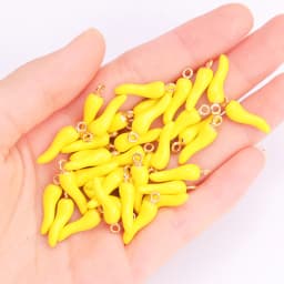 10Pcs 3D Pepper Enamel Alloy Pendant Cute Mini Red Chili Food Charm for Women's Bracelet Earrings DIY Jewelry Making Accessory