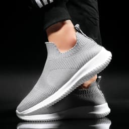 Solid White Fashion Knitting Casual Shoes Men Super Light Breathable Stretch Socks Sneakers Slip On Tenis Masculino Black Zapato