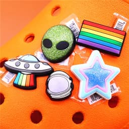 Original Space Alien Designer Shoe Charms 5pcs/lot Shoe Buckle Accessories Luxury Rainbow Sun Clog Dog Upper Jewelry Decorations