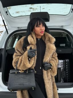 Winter Luxury Warm Thicken Jacket Lapel Collar Open Front Outwears Women High Quality Camel Fluffy Long Faux Fur Jacket Coat
