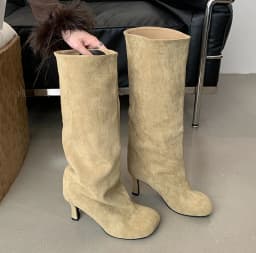 Punk-Style Belt Buckle Mid-Calf Boots for Women Square Heel Motorcycle Boots Pu Leather Pleated Boots Street Retro Riding Boots