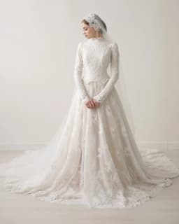 Modest Lace Wedding Dresses with High Collar Long Sleeve A-Line Sweep Train Bride Dress Bridal Gown vestidos de novia Customized