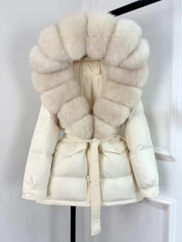 2026 New Fashion Winter White Duck Down Jacket Women Real Natural Fox Fur Hooded Thick Warm Belted Puffer Down Coat Warm Parka