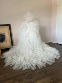 Elegance Ruffle Tulle Overskirts Customized Puffy Tiered Wedding Train Bridal Skirt Sweep Train Detachable Train Skirt for Dress