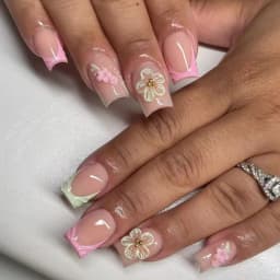 24Pcs French Short Square White Reusable False Nail Tips with Rhinestone Star Chain Nude Pink Acrylic Lovely Nails Fashion Set