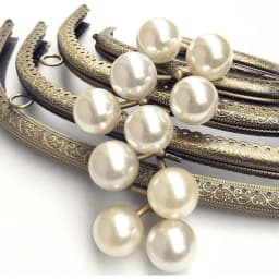 Metal Clutch Bag Kiss Clasp Lock Clasp with Pearl Coin Bag Kiss Clasp Lock DIY Coin Purse Frame Handle Handbag Craft Accessories