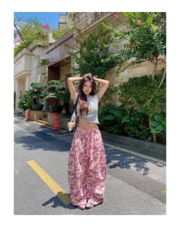 Unique Pink Camouflage Cargo Pants High Waisted Wide Leg Casual Streetwear with Drawstring Waist & Side Pockets Hip Hop Dance