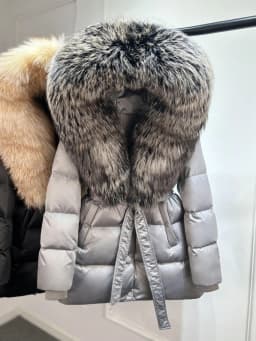 Lagabogy 2025 Top Quality Winter White Goose Down Jacket Women Coat Natural Silver Fox Fur Hooded Thick Female Waterproof Parkas