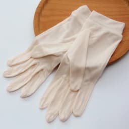 100% Natural Mulberry Silk Gloves Female Summer Thin Breathable Sleep Moisturizing Touch Screen Driving Sunscreen Mittens A60