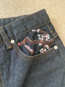 Men Dark Wash Denim Shorts Back Pocket Cherry Blossom Embroidered Loose Fit Knee Length Vintage Streetwear Casual Summer Wear