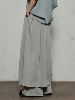 [EAM] High Waist Khaki Gray Irregular Pleated Spliced Long Wide Leg Pants New Trousers Women Fashion Spring Autumn 2026 1DJ1181