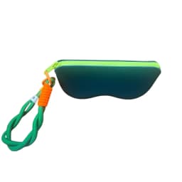 Portable Waterproof Drop-Resistant Silicone Glasses Case Easy to Store Equipped with Hanging Handle Suitable for Travel