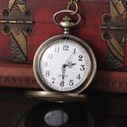 Roman Scale Display Vintage Pocket Watch Quartz Pendant Necklace Chain Bronze Chain Clock Silver Leisure Retro Hanging Watch