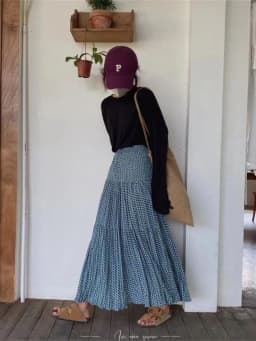 2025 Summer Korean Version High Waisted Elastic Floral Skirt for Women Loose and Slimming A-line Skirt for Women Silk Skirt