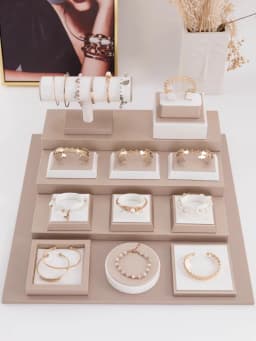 Champagne White Display Case Necklace Rack High-End Jade Jewelry Display Props Counter Display Crystal Exhibition Stand