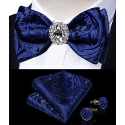 Classic White Selr-tie Bowtie with Ring Pocket Square Cufflinks Set Fashion Solid Men's Bow Tie for Wedding Groom Business Knots