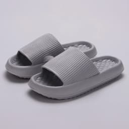 Thick Bottom Cloud Slippers Women Summer 2026 Lightweight Soft Sole Platform Sandals Woman Casual Non-slip Beach Shoes Slides
