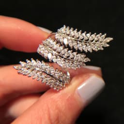 Huitan Aesthetic Flower Adjustable Finger Ring Female Brilliant Zirconia Jewelry for Engagement Ceremony Delicate Accessories