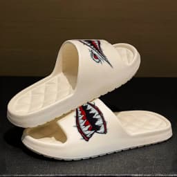 Cartoon Shark Print Comfortable Thick-Soled Eva Slippers for Men and Women, Suitable for Home and Outdoor Daily Use, Versatile and Fashionable Slippers (Order One Size Larger for More Comfort)