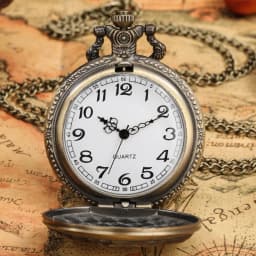 Vintage Bronze Flowers Quartz Analog Pocket Watch Gift Men Women Necklace Pendant Pocket Clock Arabic Numerals Dial Retro Watch