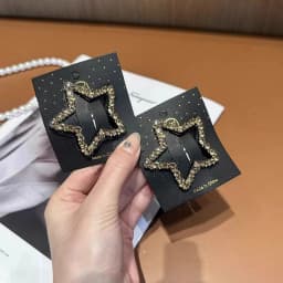 2 Rhinestone Star-Shaped Hair Clips, Side Clips for Bangs at the Back of the Head, Simple Star-Shaped Hairpins for Women, Gift Suitable for Eld, Ramadan Holiday Gift