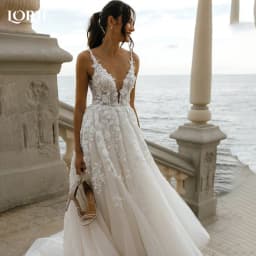 LORIE Spaghetti Straps 3D Flower Wedding Dresses Appliques Lace V Neck Beach Princess Bride Gown Customized vestidos de novia