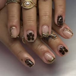 24Pcs French Short Square White Reusable False Nail Tips with Rhinestone Star Chain Nude Pink Acrylic Lovely Nails Fashion Set