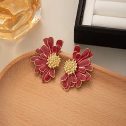 White Pink Color Metal Petal Stud Earrings for Women Personality Fashion Flower Earrings pendientes mujer