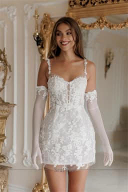 Customized Spaghetti Straps Mini Wedding Dress Applique Lace Short Bridal Dress Gorgeous Gown for Bride Elegant Party Attire