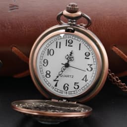 Classic Goddess Head Embossed Quartz Pocket Watch Red Ancient Pendant Necklace Chain Universal Fob Watch for Boys and Girls