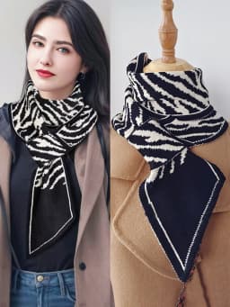 Women Knitted Scarf Autumn Winter Thick Warm Double Knit Instant Scarf Fashion Plaid Angled Scarves Outdoor Triangle Neck Scarf