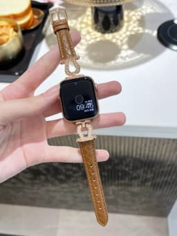 Diamond Leather strap for Apple Watch Band 44mm 45mm 38-42-40-41mm Luxury design Bracelet iwatch series 8 7 SE 6 5 4 Ultra 49mm