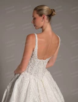 Simple Wedding Dresses Woman's Sexy A Line Sleeveless Bridal Ball Gowns Sweep Train Backless Tulle Vestidos De Novia Customized