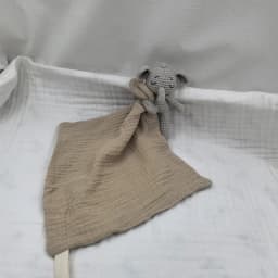 Handmade Baby Cotton Muslin Comfortable Blanket Cute Cat Doll For Infant Kids Sleep Appease Towel Rabbit Bear Saliva Scarf
