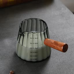 JUSTINLAU Espresso Measuring Cup with Wood Handle Vertical Grain Glass Coffee Extraction Cup with Scale Milk Jug Measure Mug