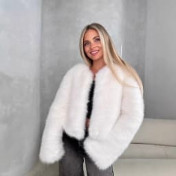 Women Faux Fur Coats Solid Short Jackets Long Sleeve Round Neck Open Stitch Thick Straight Fit Elegant Casual 2026 Autumn Winter