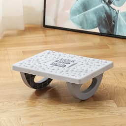 1pcs Step Foot Stool Under Desk Massage Pedal Relieves Tired Feet Anti Cross Legs for Office Home Desk Ergonomic Foot Rest
