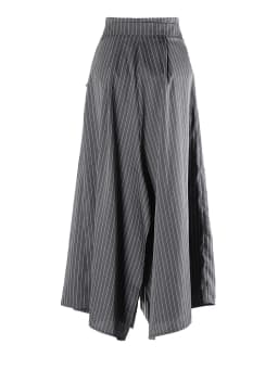 [EAM] High Waist Gray Striped Irregular Pleated Elegant A-line Half-body Skirt Women Fashion Tide New Spring Autumn 2026 1DJ7864