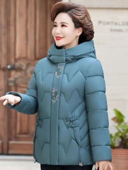 Loose Fit Cotton Jacket for Middle-Aged And Elderly Women Fashionable Large Size down Feather Embroidered Hooded Coat Thick