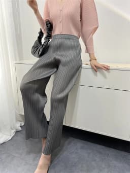 Miyake Pleated Loose Plus Size Pants Female 2025 Summer New High-end Thin Wide-leg Casual High Waist Pleated Straight Pants Thin