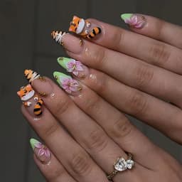24pcs Cute Cartoon Black Cat Press On Nails 3D White Bowknots Pumpkin Pattern False Nails Stripes French Style Almond Fake Nail