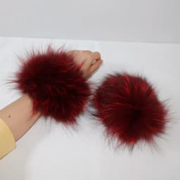 Women's Real Fox Fur Cuff Arm Warmer Lady Bracelet High-Quality Wristband Glove Fashionable Fox Fur Cuffs for Stylish Warmth
