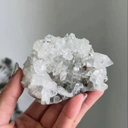 1pc Apophyllite Crystal Cluster, Glam Style Rock Crystal, Raw Stone Aquarium Decoration, Home Ornament Ideal for Gift