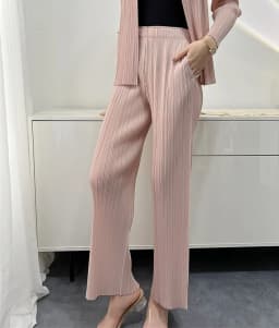 Summer New Casual Pants Simple Loose Comfortable Stretch Pleated Straight Nine Pants Women's Lightweight Fabric 90/95 Cm